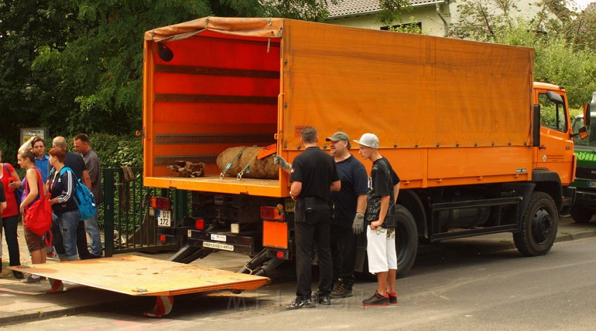 Bombenfund Koeln Vingst Burgstr Schulstr P114.JPG